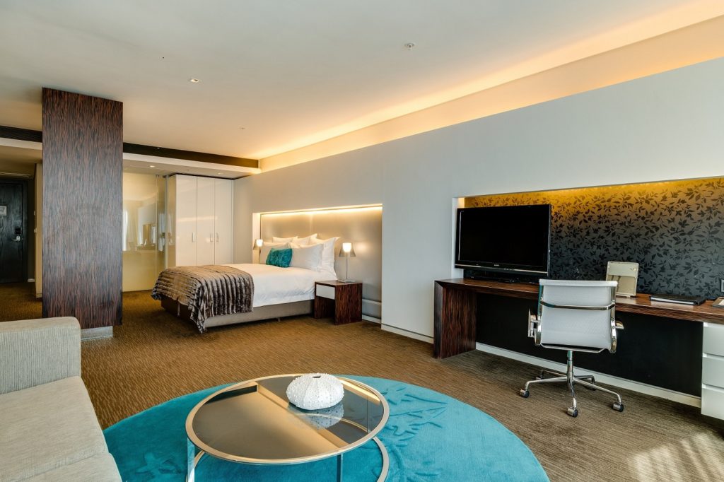 African Pride 15 on Orange Hotel