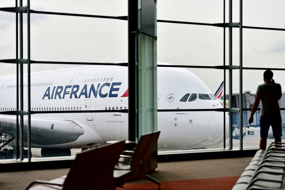Pesawat Air France, seperti yang terlihat dari Paris-Charles de Gaulle