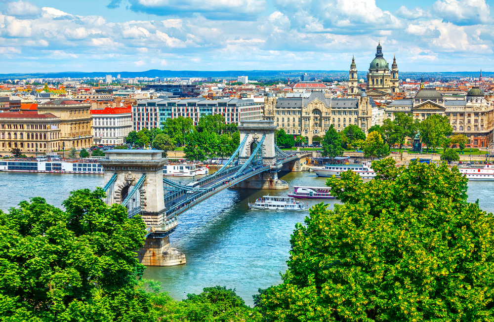 Brodge across the Danube, Budapest