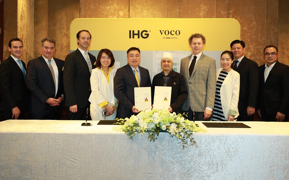 voco BKK signing ceremony 3