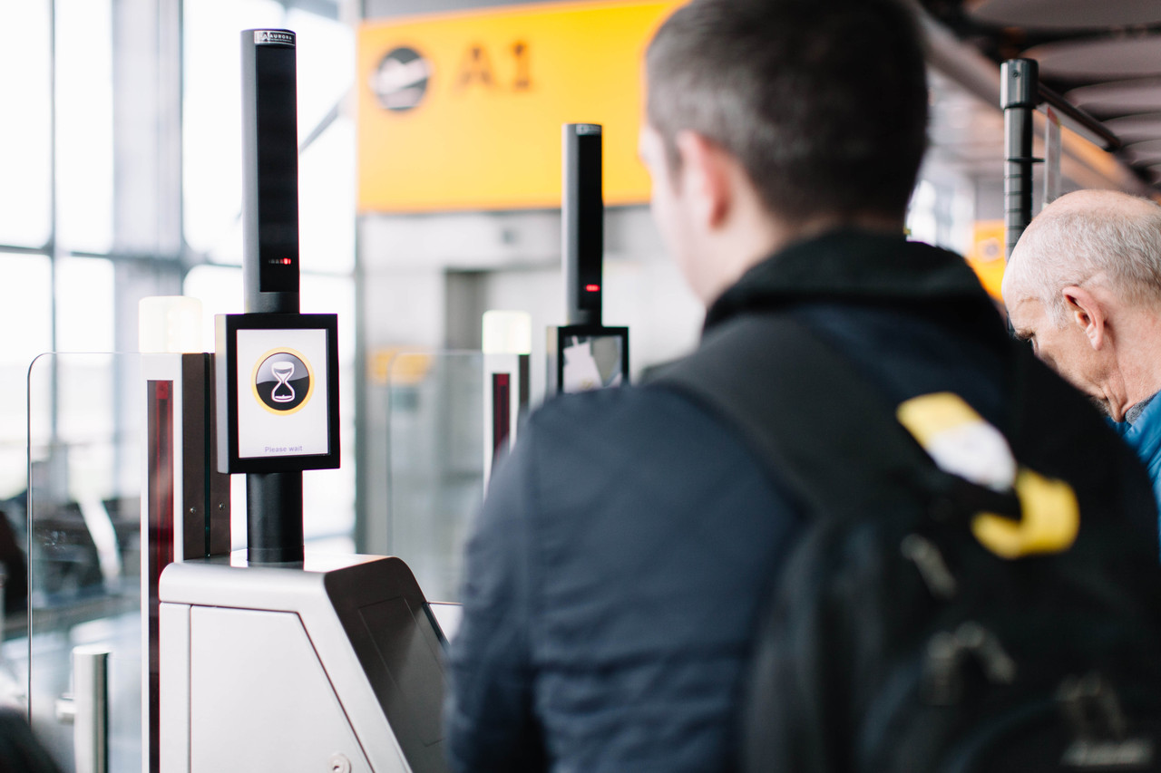 Britisg Airways' biometric self-boarding gates