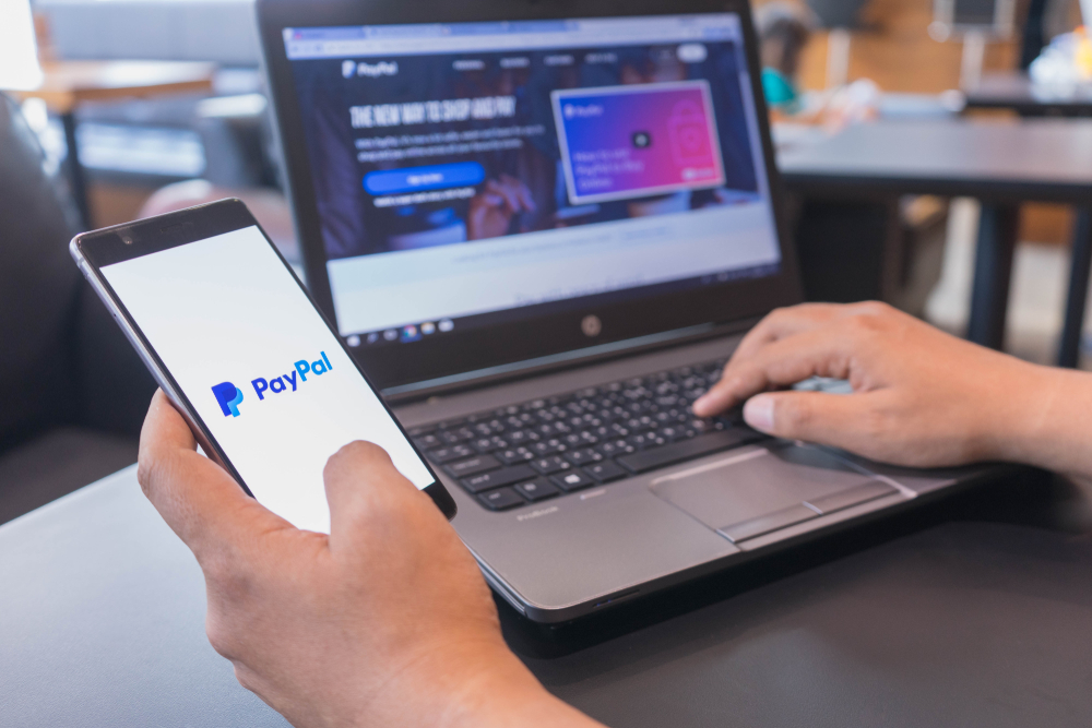 D-EDGE partners with PayPal