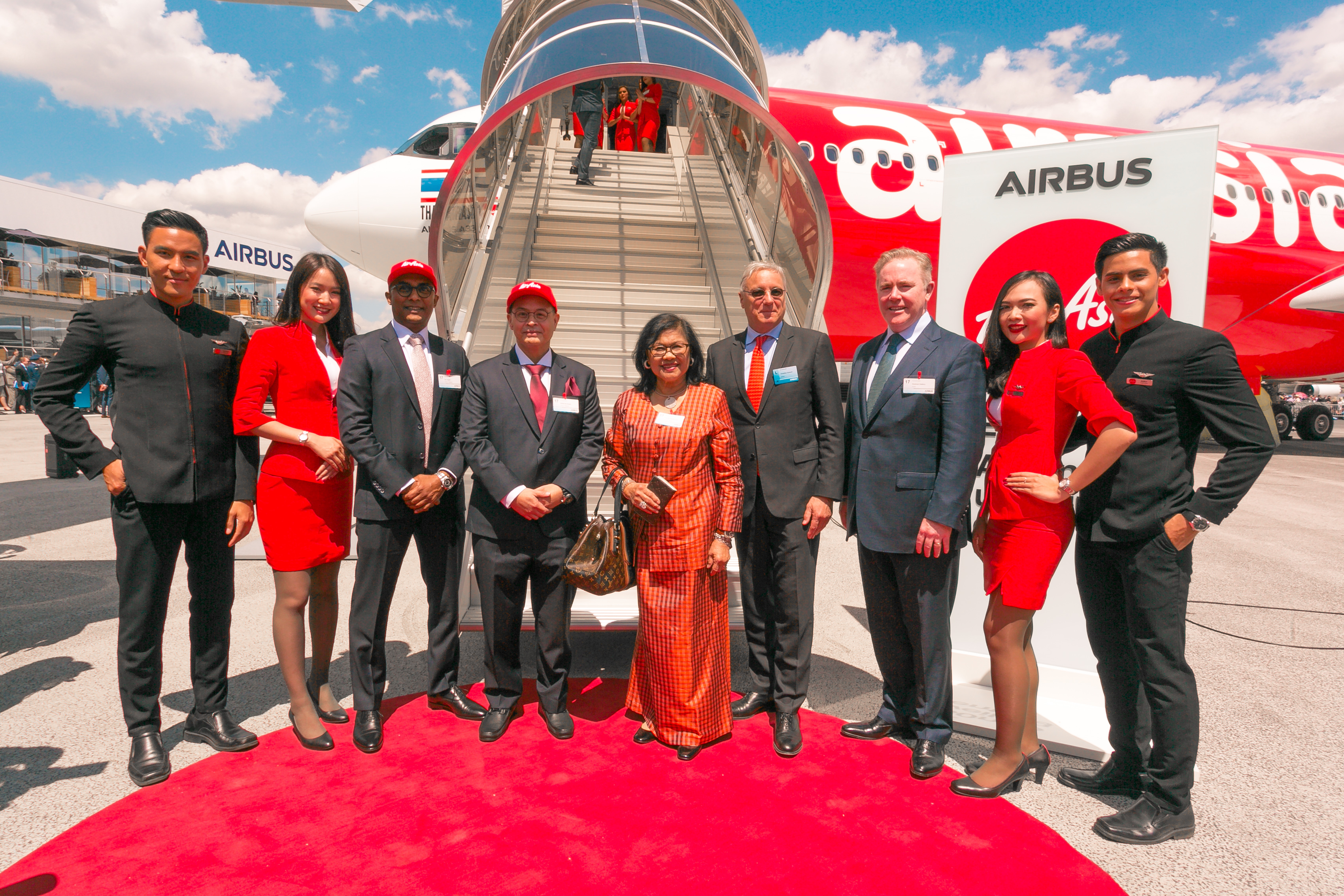 New showcase: AirAsia unveils future of long-haul air travel at Paris Air Show