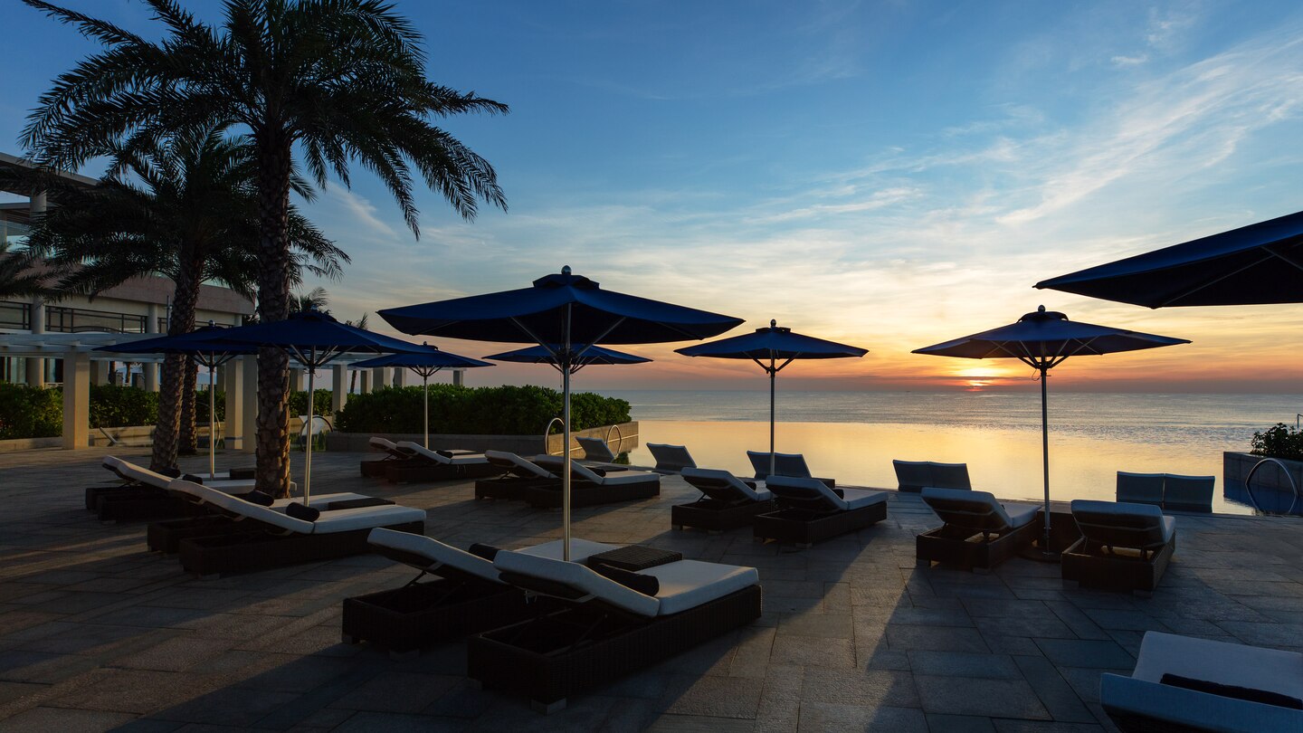 Sheraton Grand Danang - Infinity Pool