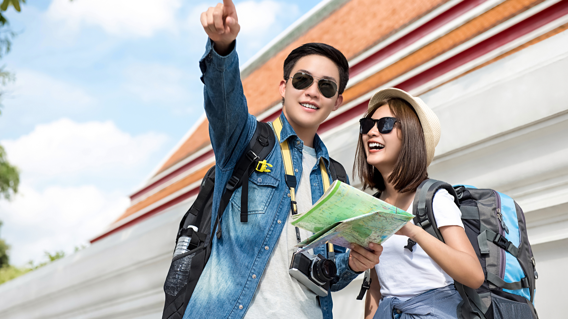 foreigners travelling to china