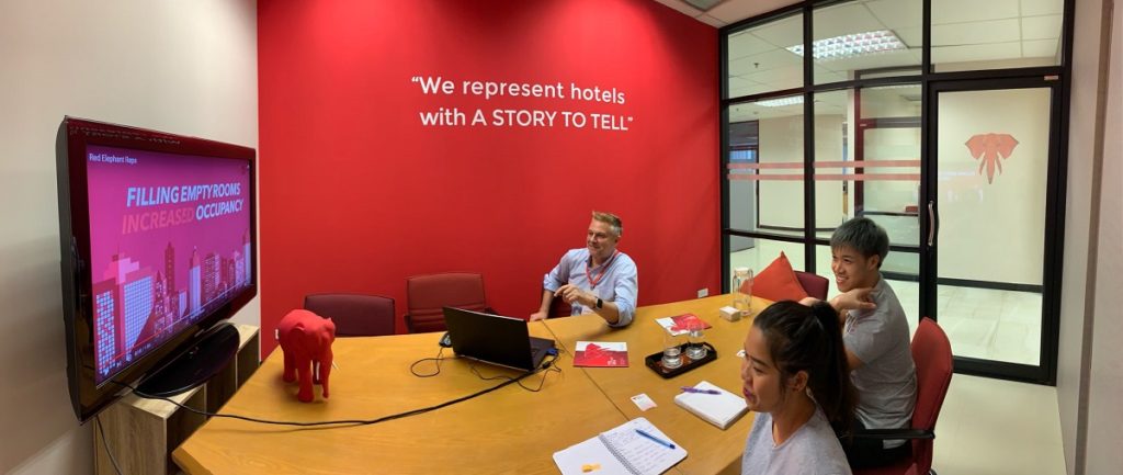 Red Elephant Reps - meeting room