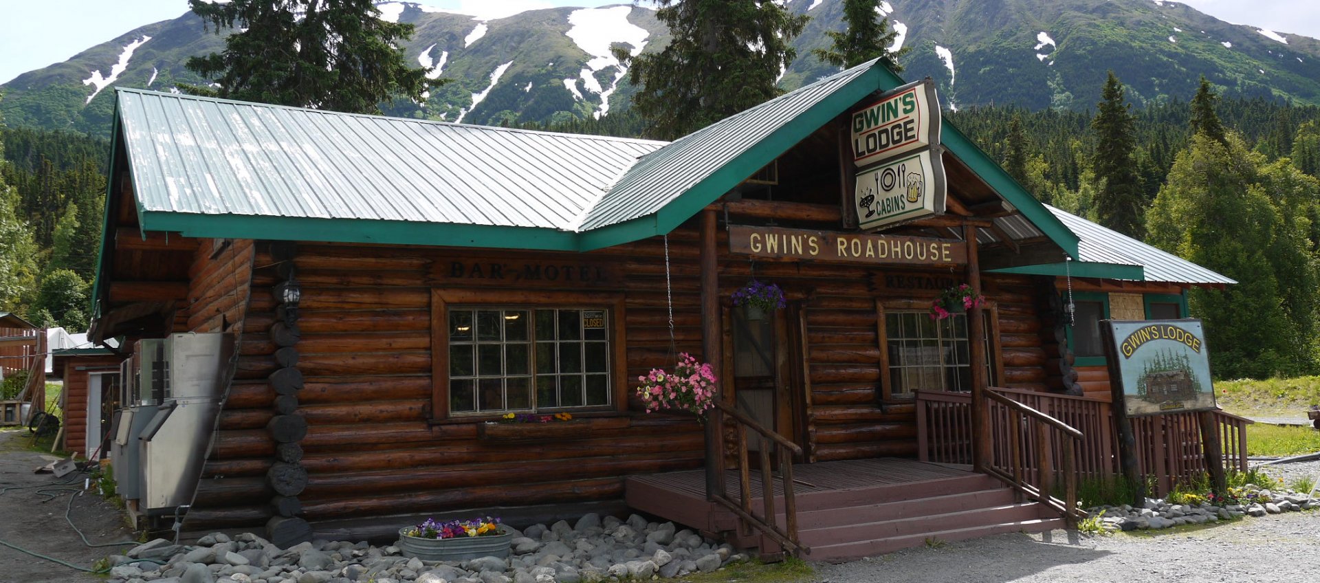 US road trip burger odyssey Gwins lodge in Alaska US road trip burger odyssey: Gwins lodge 1