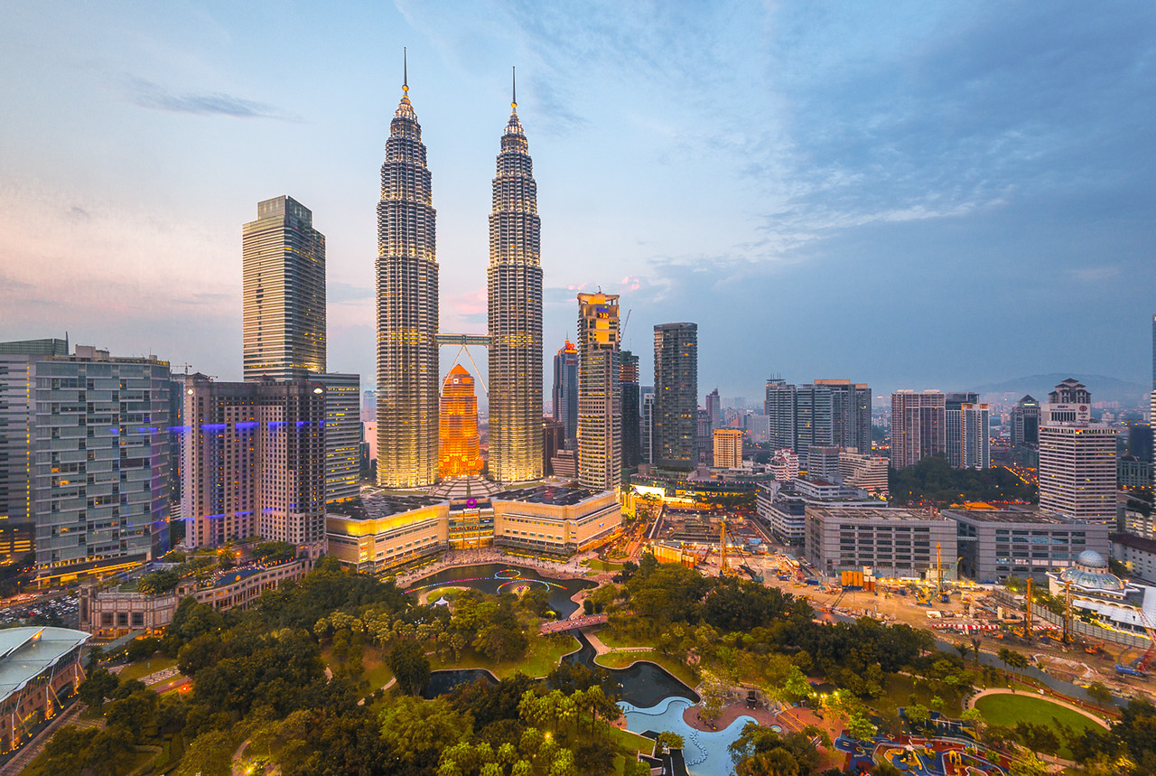 malaysia tourist arrivals 2023