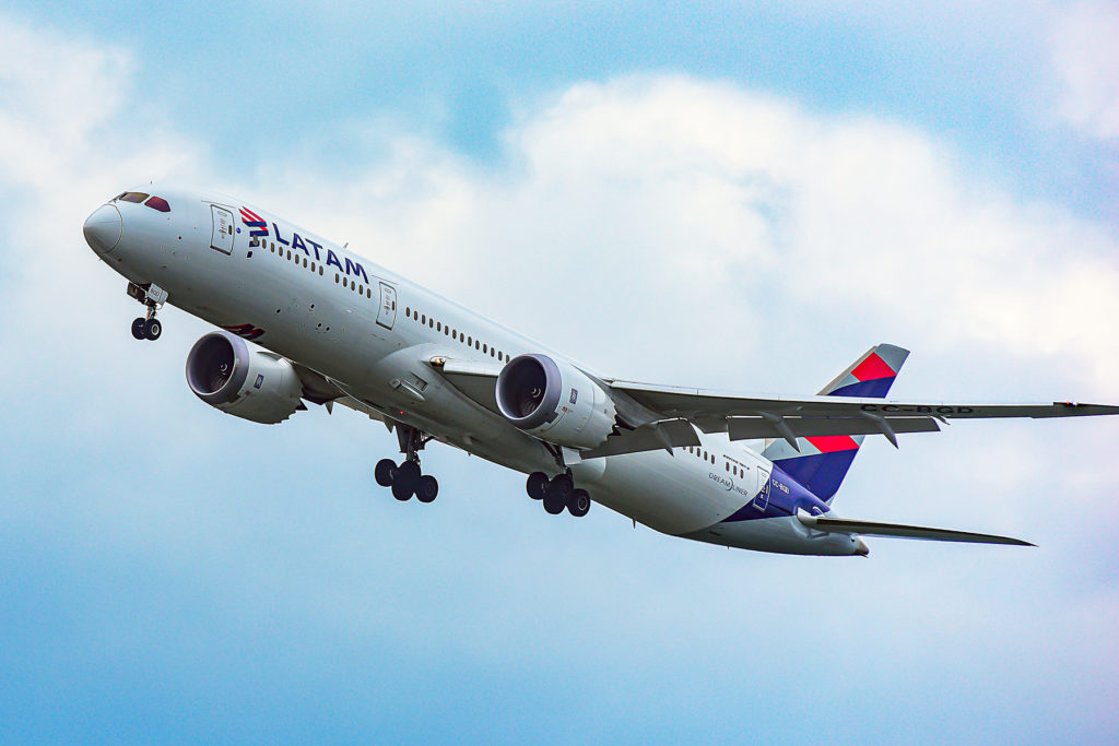 latam airlines oneworld