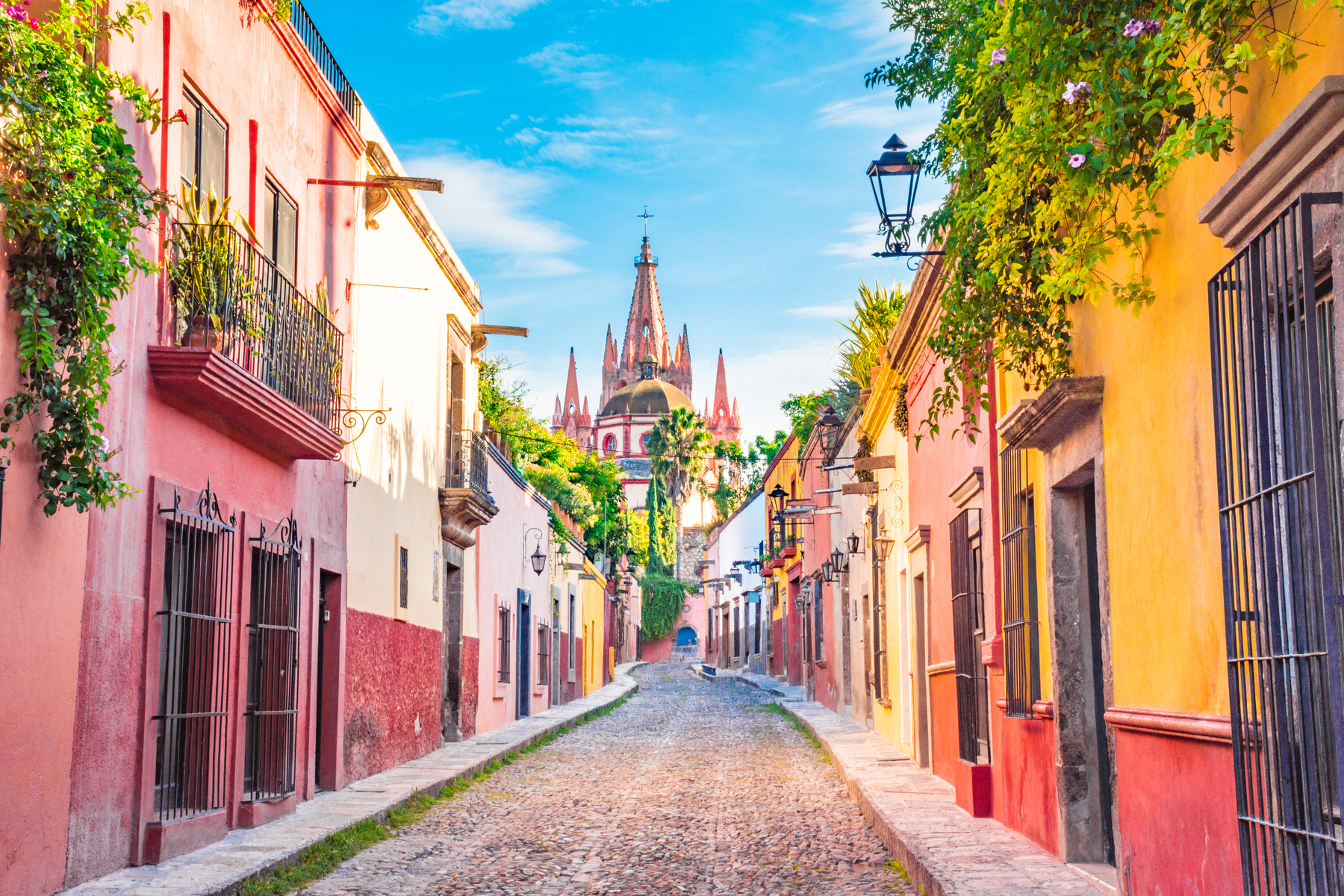 All the world's a stage”: Creating Guanajuato, Mexico's Tourism Image
