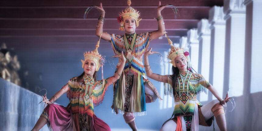 Manohra,Models:,Manohra,Is,Folk,Dance,In,South,Of,Thailand