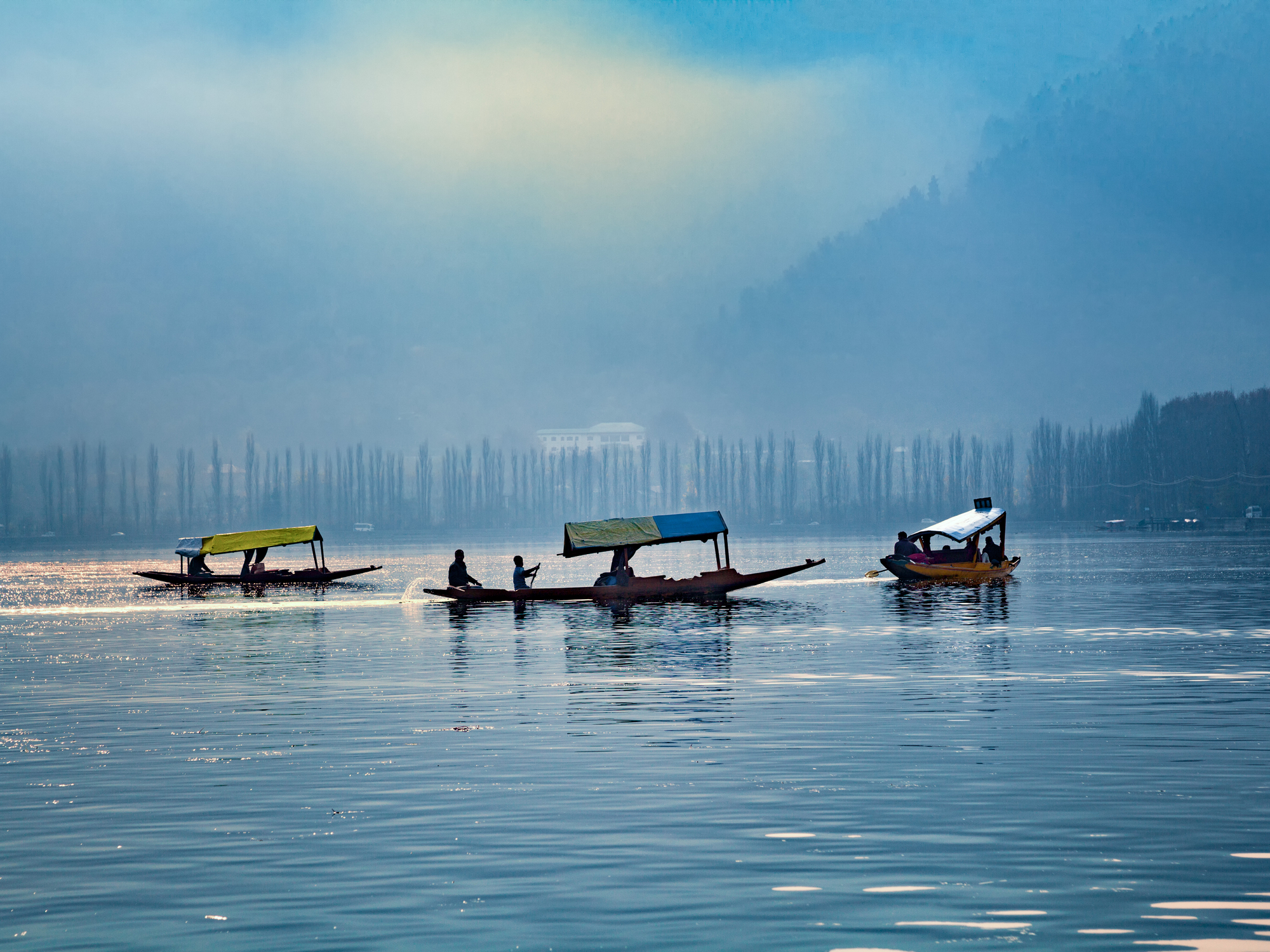 Direct evening flights to boost tourism in Kashmir