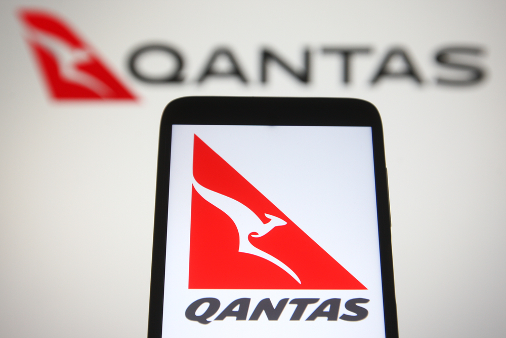 Qantas launches super sale for domestic flights holiday4less