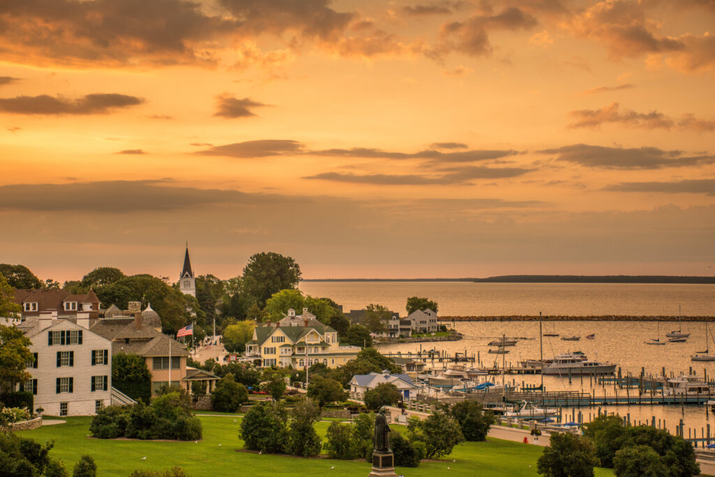 Mackinac Island Sunrise from Ft. Mackinac y